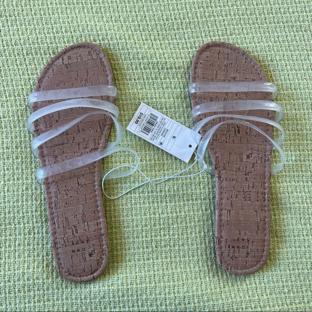 NWT sandals